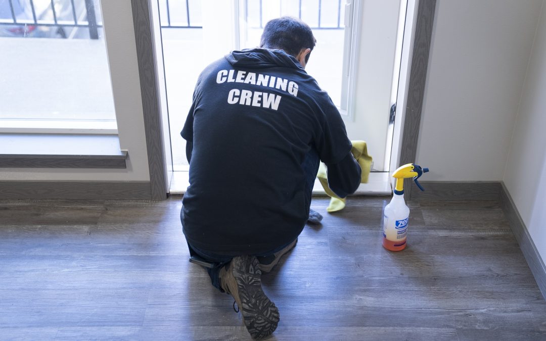 Don’t Sweat the Move-Out Cleaning: Hire A Professional Cleaning Service
