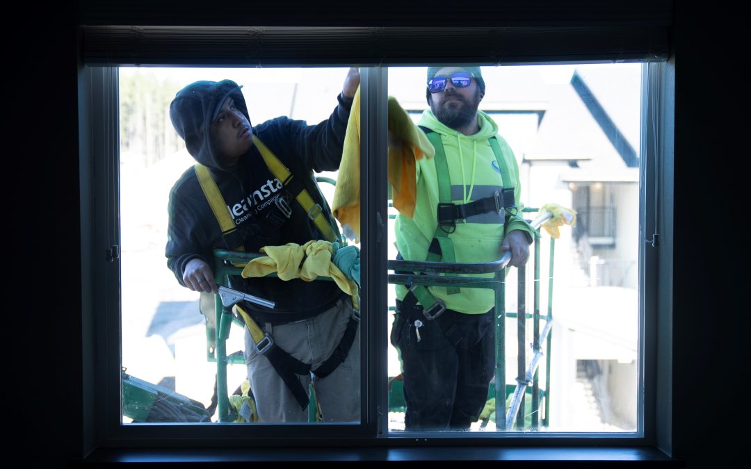 Commercial Window Cleaning Services: Why Clean Windows Matter