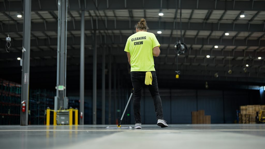Why Exceptional Customer Service in Commercial Cleaning is Non-Negotiable Why Exceptional Customer Service in Commercial Cleaning is Non-Negotiable